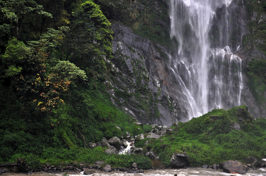 Vantawng Falls - Temples Vibhaga