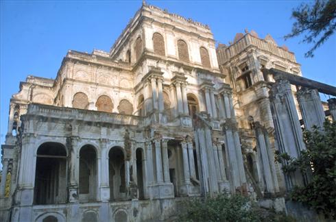 Makarpura Palace