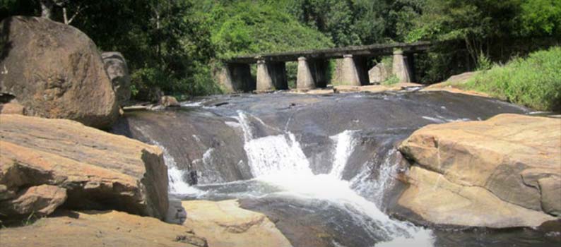 Kumbakkarai Falls