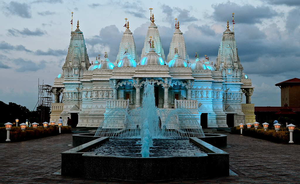 BAPS Shri Swaminarayan Mandir, Chicago